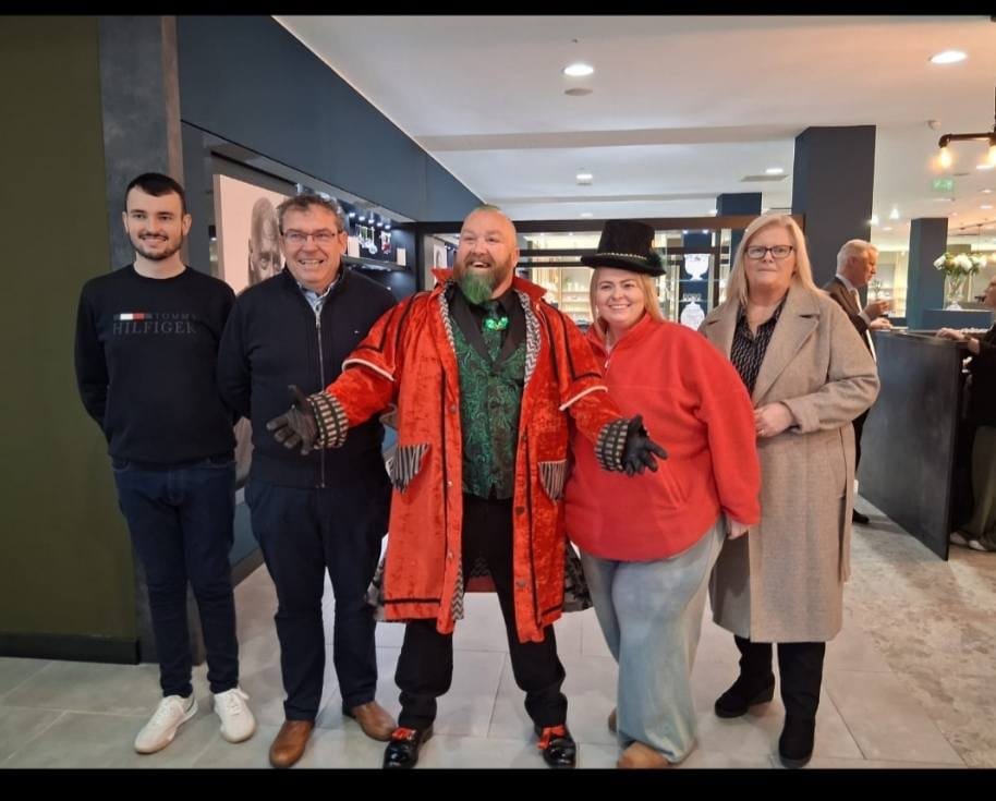 561340668_10239471764433710_8668851793379471017_n